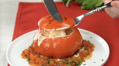 Tomates recheados com carne