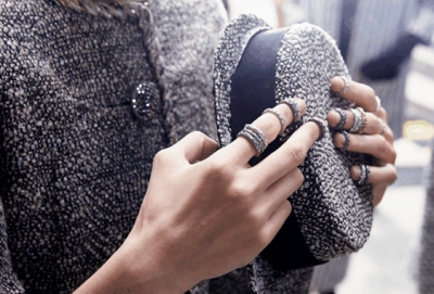 Os novos mini-xodozinhos da Chanel: mini anéis de unha