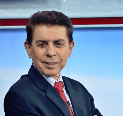 Comandado por Heródoto Barbeiro, Record News é o telejornal mais conectado e multiplataforma da TV brasileira