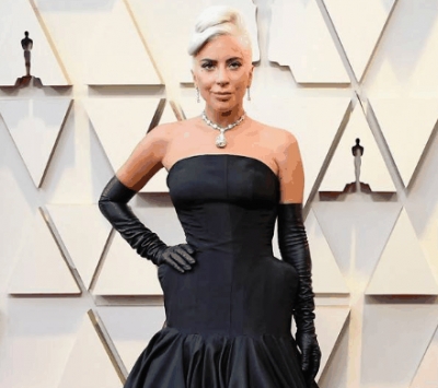 Lady Gaga emociona em seu discurso de vitória no Oscar