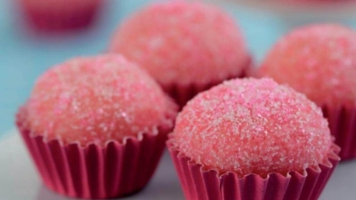 Que tal um docinho especial para todas as festas? Confira (e faça) o Brigadeiro Rosa Zero Açúcar