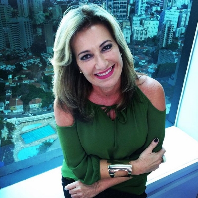 Apresentadora Silvia Vinhas nos conta sua trajetória no automobilismo e fala de estilo de vida