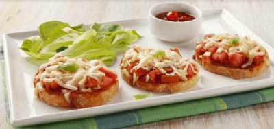 Bruschetta Napolitana para o fim de semana. Que tal ir pra cozinha? A receita é muito prática!
